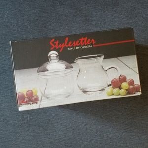 Covered sugar and creamer